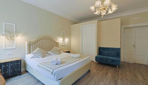 Deluxe Family Suite