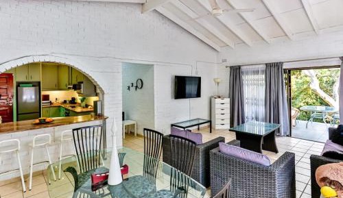 Three-Bedroom Holiday Home 