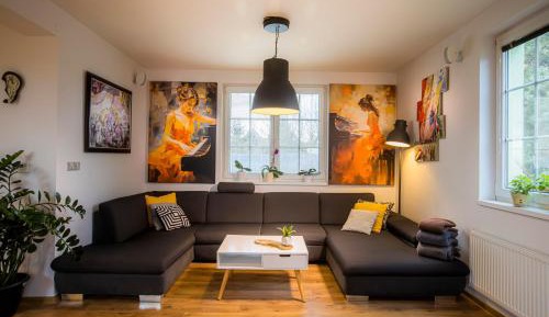Three-Bedroom Holiday Home 