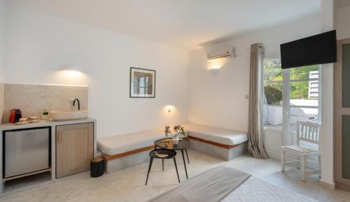 Premium Quadruple Room