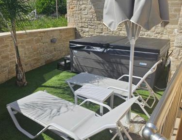 One-Bedroom Villa