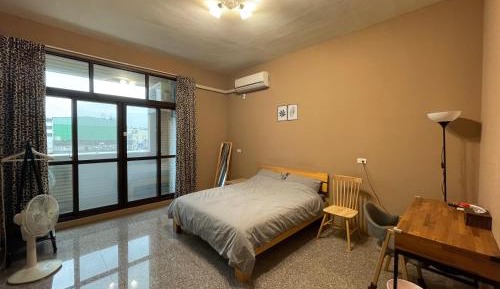 Standard Double Room with Shared Bathroom