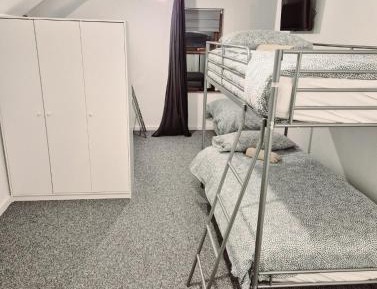 Mixed Dormitory Room