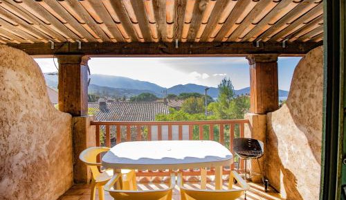 Superior One-Bedroom Apartment