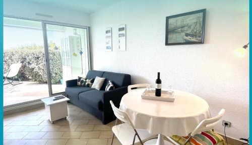 Apartment with Garden View
