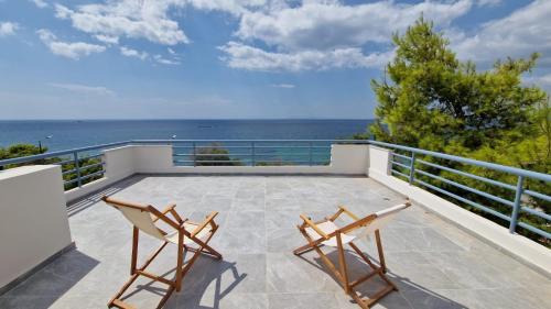 Two-Bedroom Apartment with Sea View