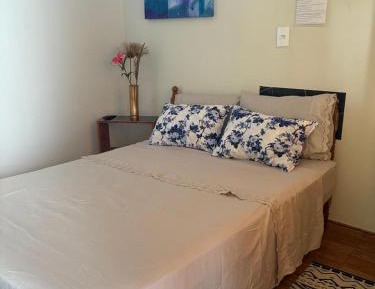 Basic Triple Room with Shared Bathroom