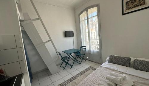 Quadruple Room with Balcony