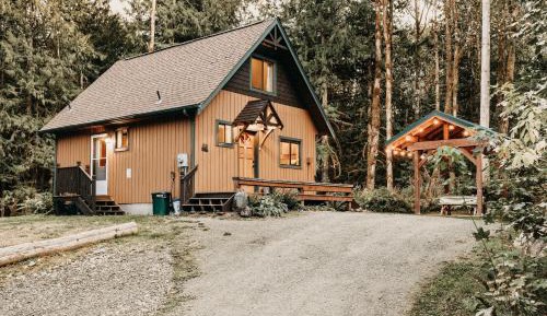 Three-Bedroom Cabin
