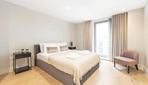 Two-Bedroom Apartment with Balcony