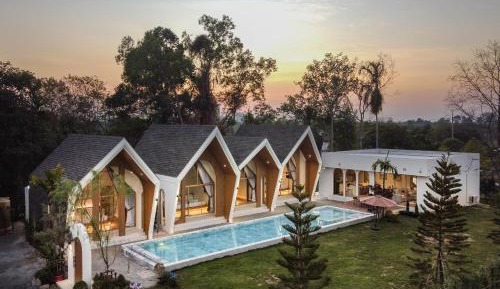 Villa with Private Pool