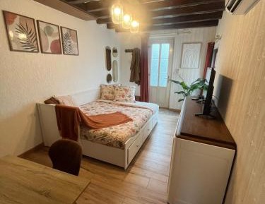 One-Bedroom House