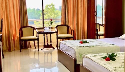 Twin Room with View