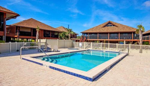 Three-Bedroom Townhouse