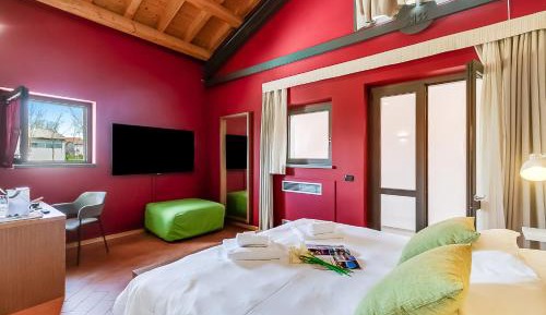 Deluxe Room 2