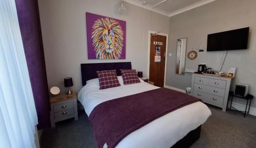 Double Room with Private Bathroom