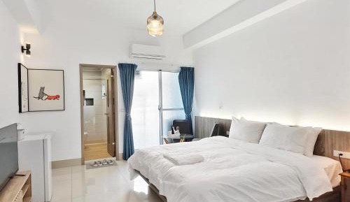 King Room with Balcony