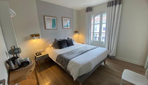 Superior Double Room with Balcony