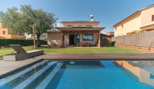 Villa with Private Pool