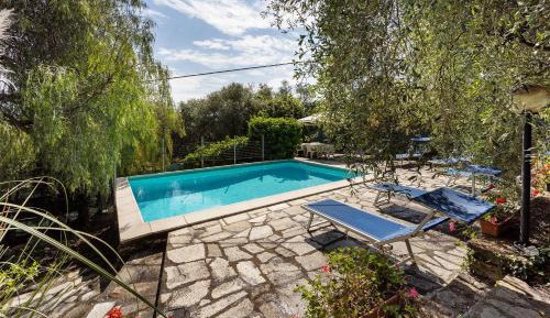 Superior One-Bedroom Apartment