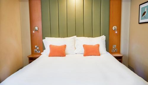 Classic Double Room with Wet Room