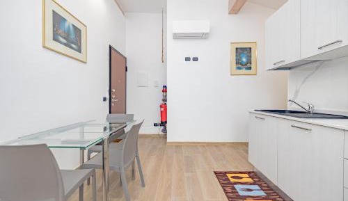 One-bedroom Loft Apartment 