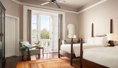 Landmark Twin Room with Pool View