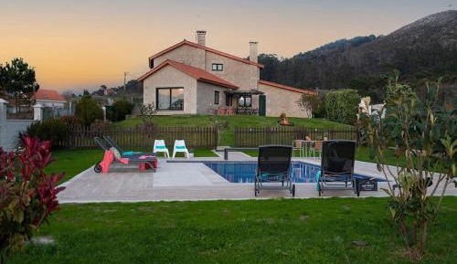Five-Bedroom Holiday Home