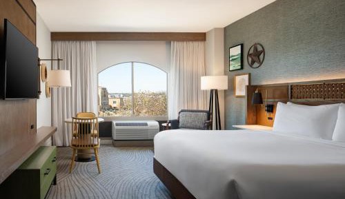 Standard King Room