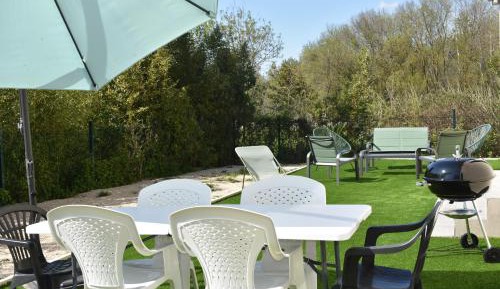 Villa with Garden View