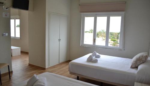 Family Room with Sea View