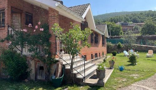 Three-Bedroom Townhouse