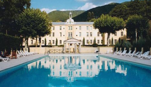 Superior One-Bedroom Apartment