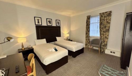 Standard Twin Room