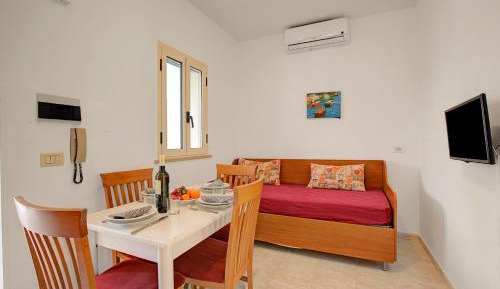One Bedroom Apartment with Terrace 6