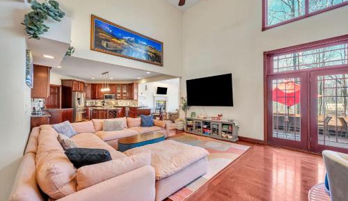 Six-Bedroom House