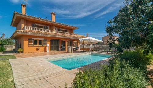 Five-Bedroom Villa