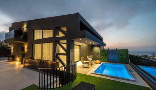 Villa with Sea View