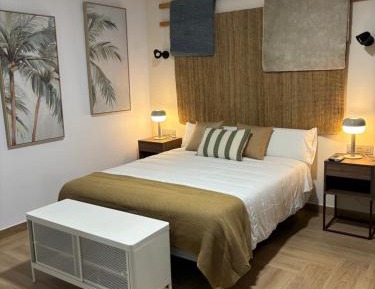 Deluxe Studio