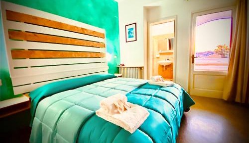 Economy Triple Room