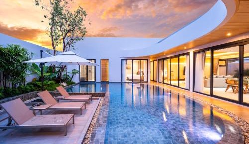 Villa with Private Pool