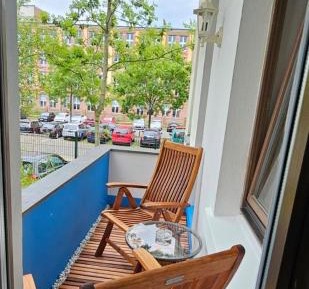 Single Room with Shared Bathroom