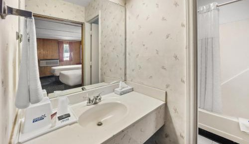 2 Double Beds Non Smoking