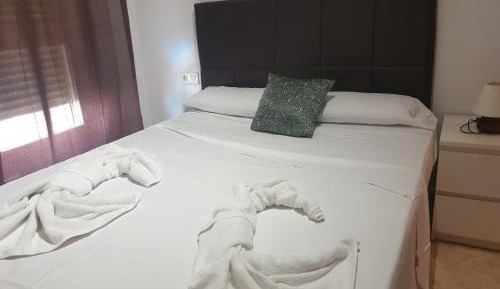 Two-Bedroom Apartment (5-6 Adults)