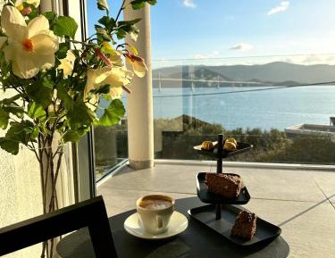 Two-Bedroom Apartment - Oceanfront 