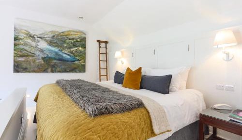 Large Double or Twin Room