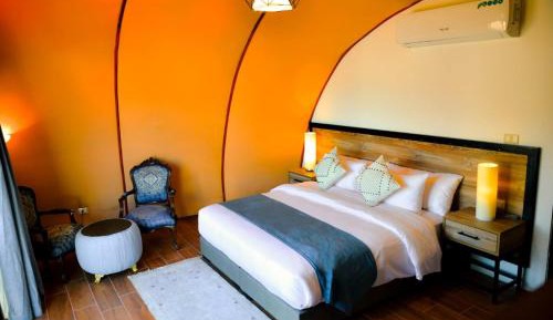 Junior Suite with Balcony