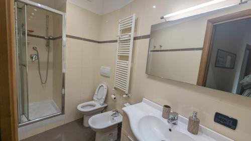 Twin Room with City View