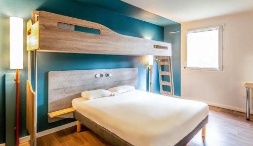 Triple Room (3 Adults or 2 Adults + 1 Child)