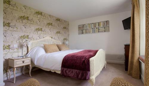 Standard King Room